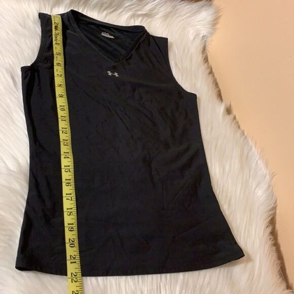 Under Armour Black V-Neck Tank Size Medium - Picture 6 of 11